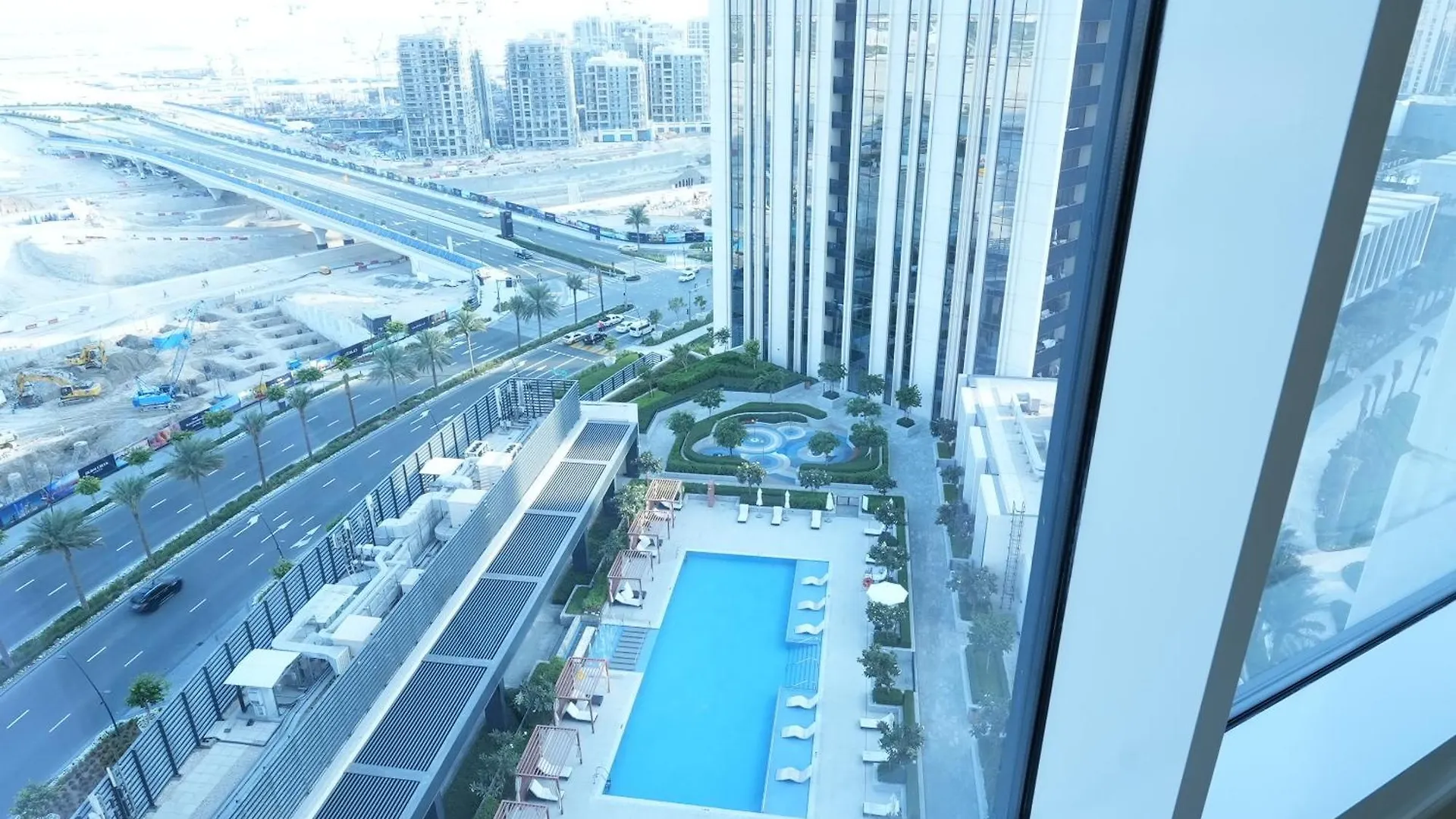 Brown Stone Holiday Homes Creek Dubai Apartment