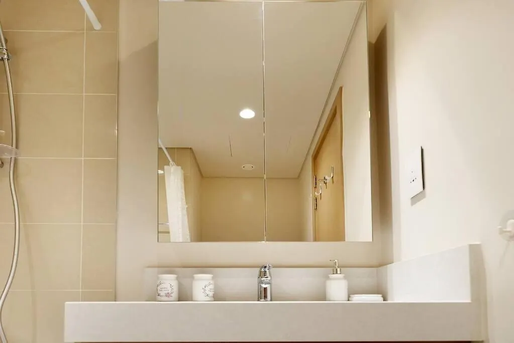 Brown Stone Holiday Homes Creek Dubai