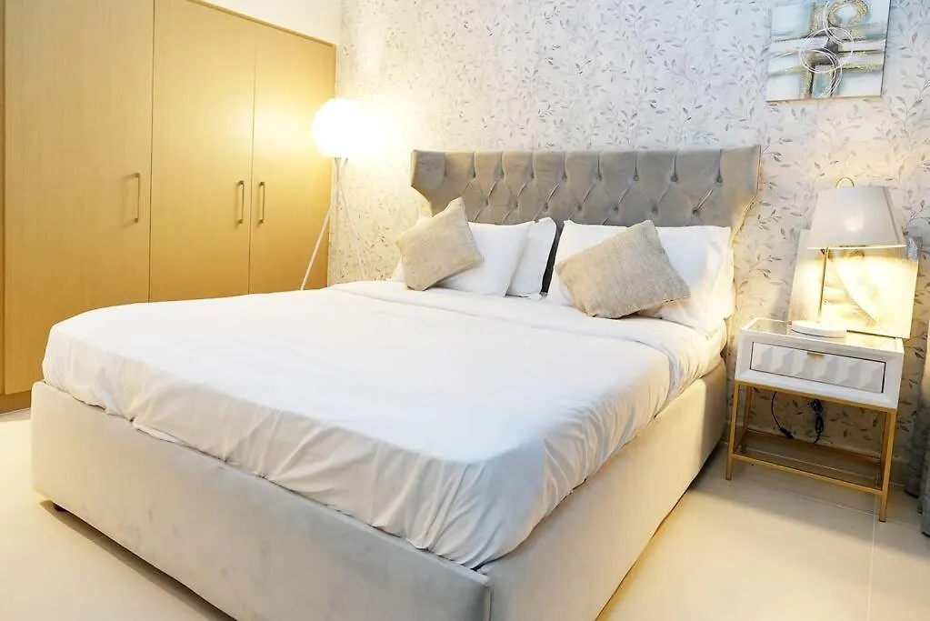Brown Stone Holiday Homes Creek Dubai Apartment